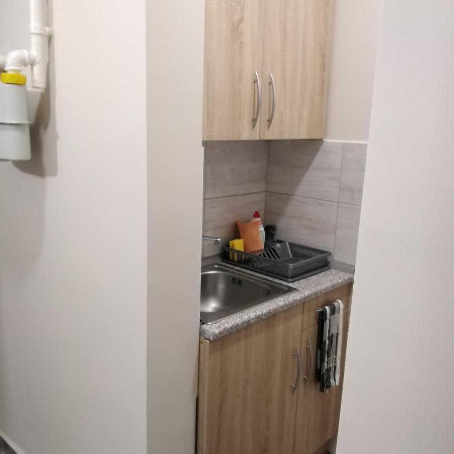 Desi Apartman Kaposvar Exterior photo