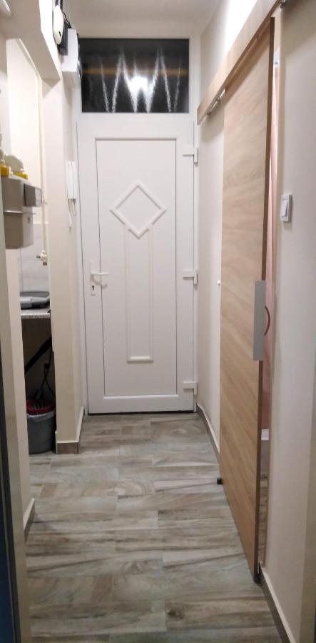 Desi Apartman Kaposvar Exterior photo